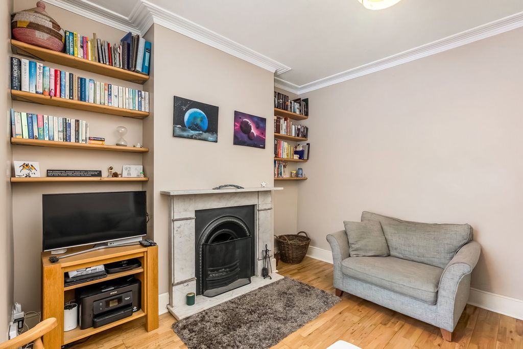 Property photo 3 of 30