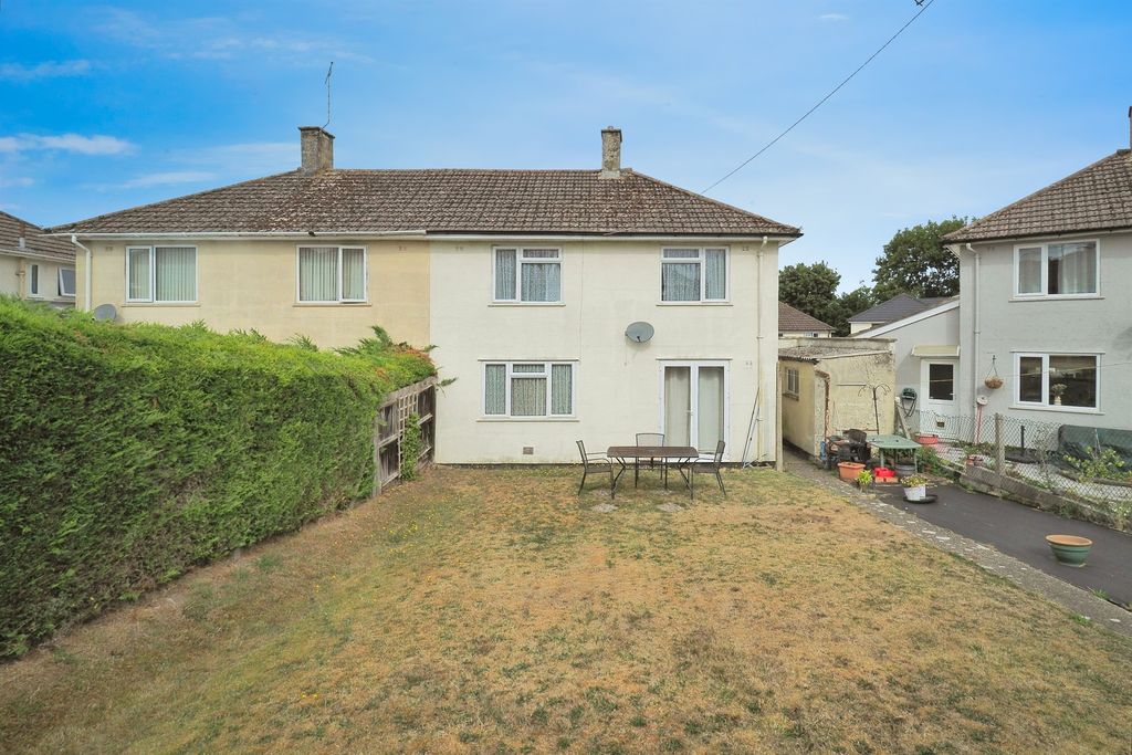Property photo 3 of 14