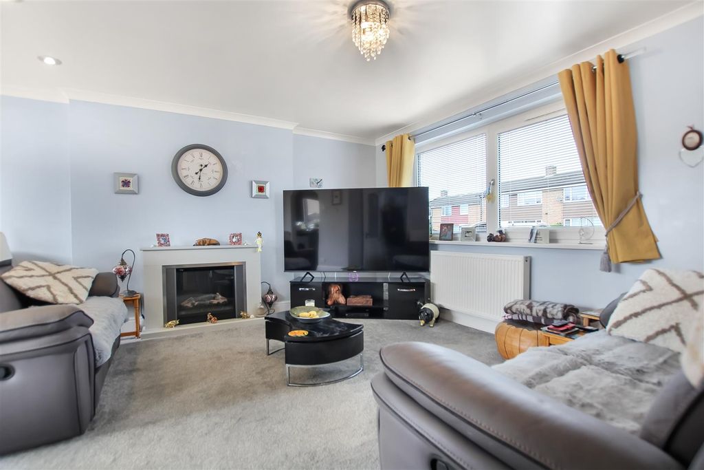 Property photo 3 of 14 Img_1935.Jpg