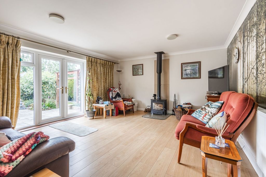 Property photo 2 of 17
