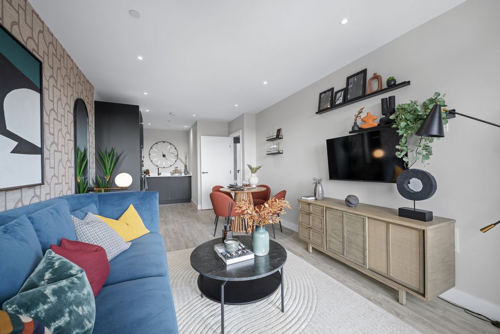 Property photo 3 of 26