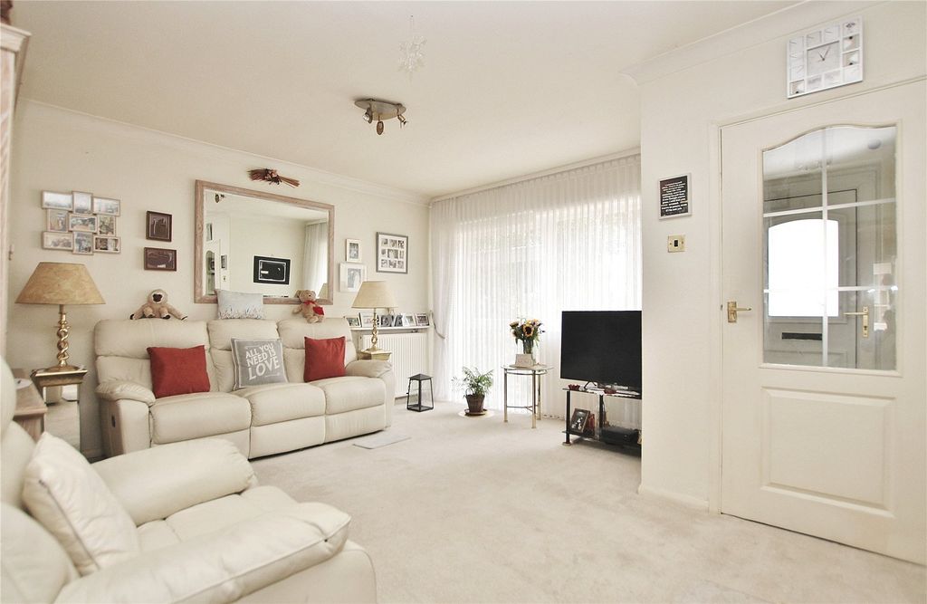 Property photo 2 of 14 Picture No. 21