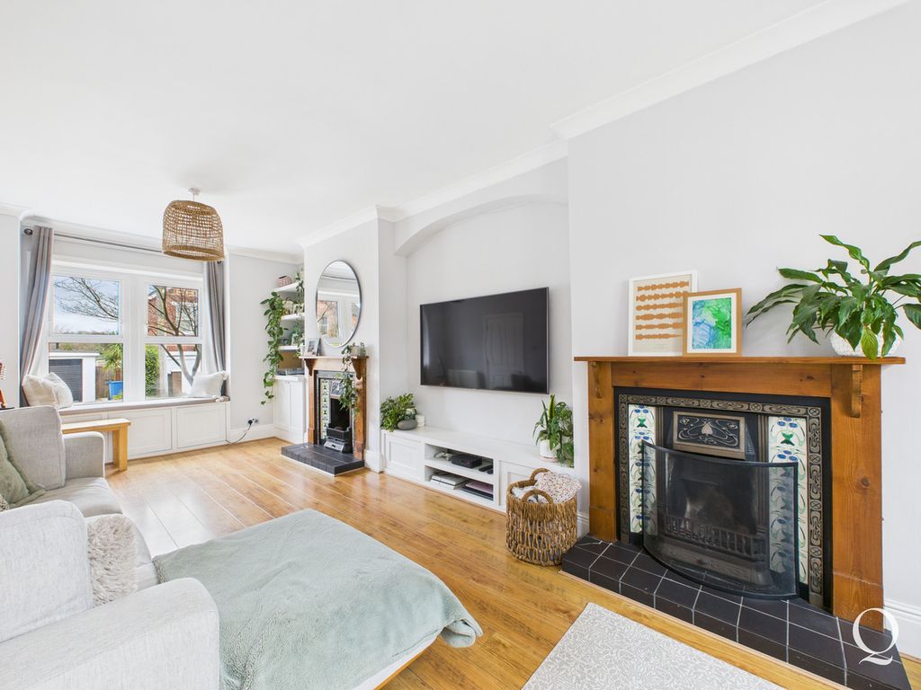 Property photo 2 of 24