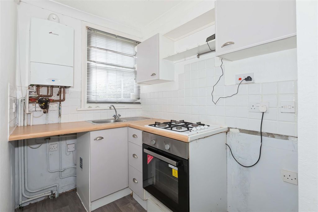 Property photo 3 of 7 St Michaels Court_3.Jpg