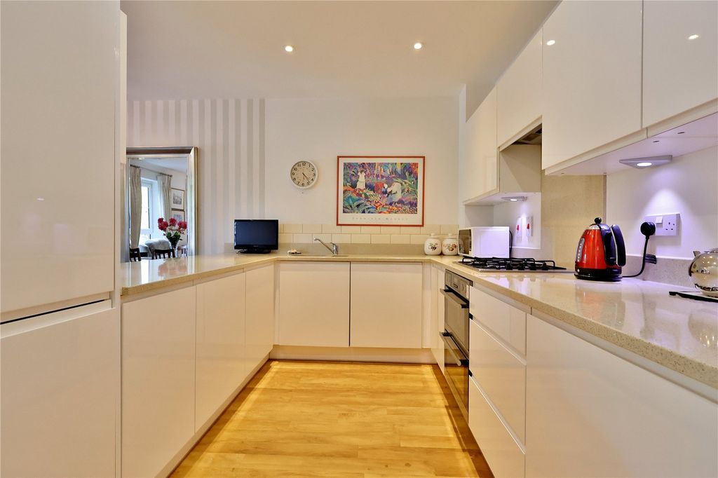 Property photo 3 of 27 Picture No. 03