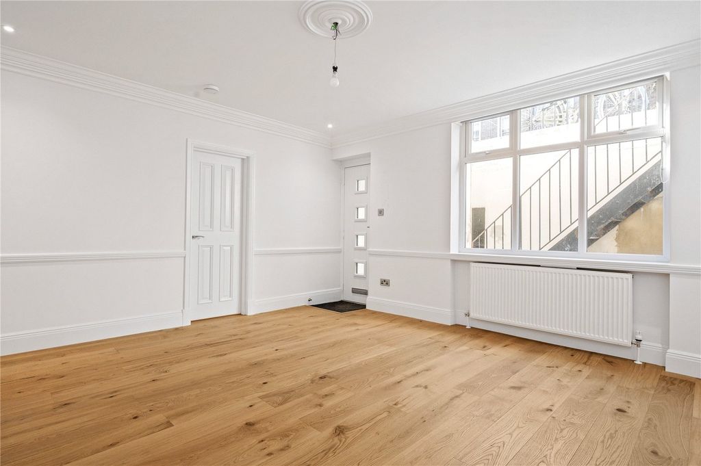 Property photo 3 of 15 Picture No. 08