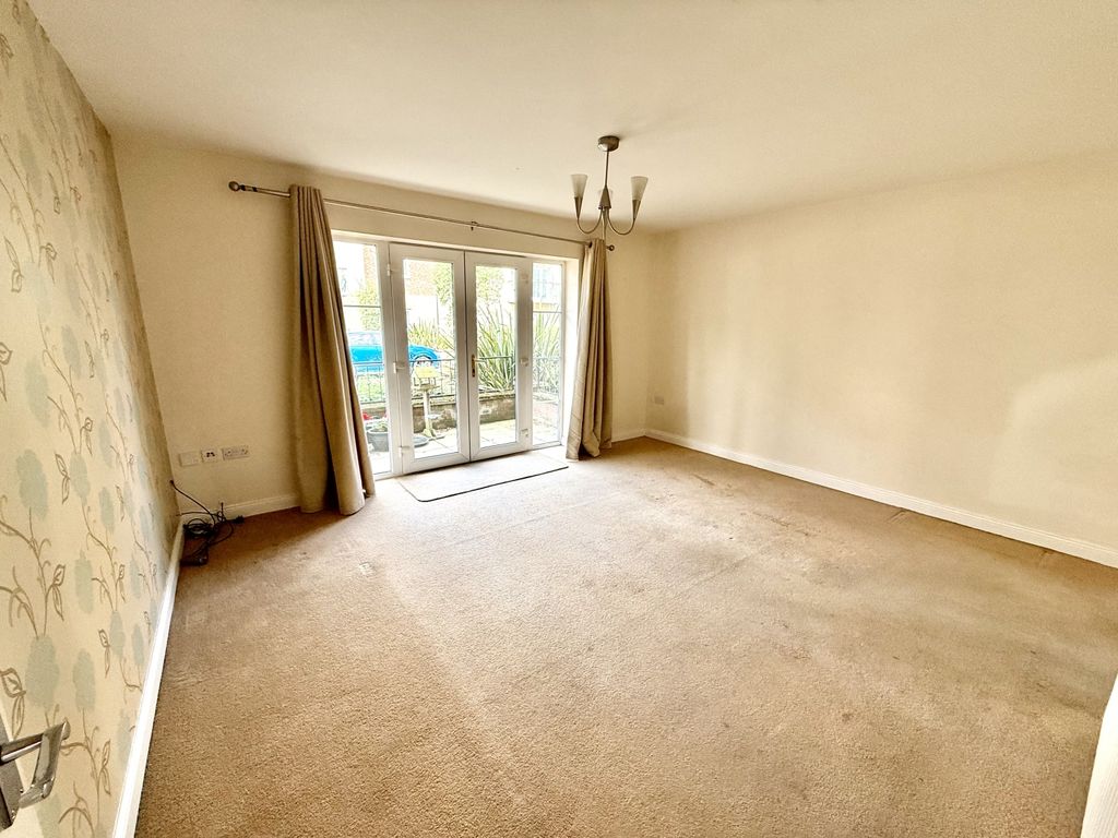 Property photo 3 of 6 Img_4537