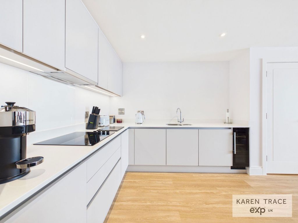 Property photo 3 of 22