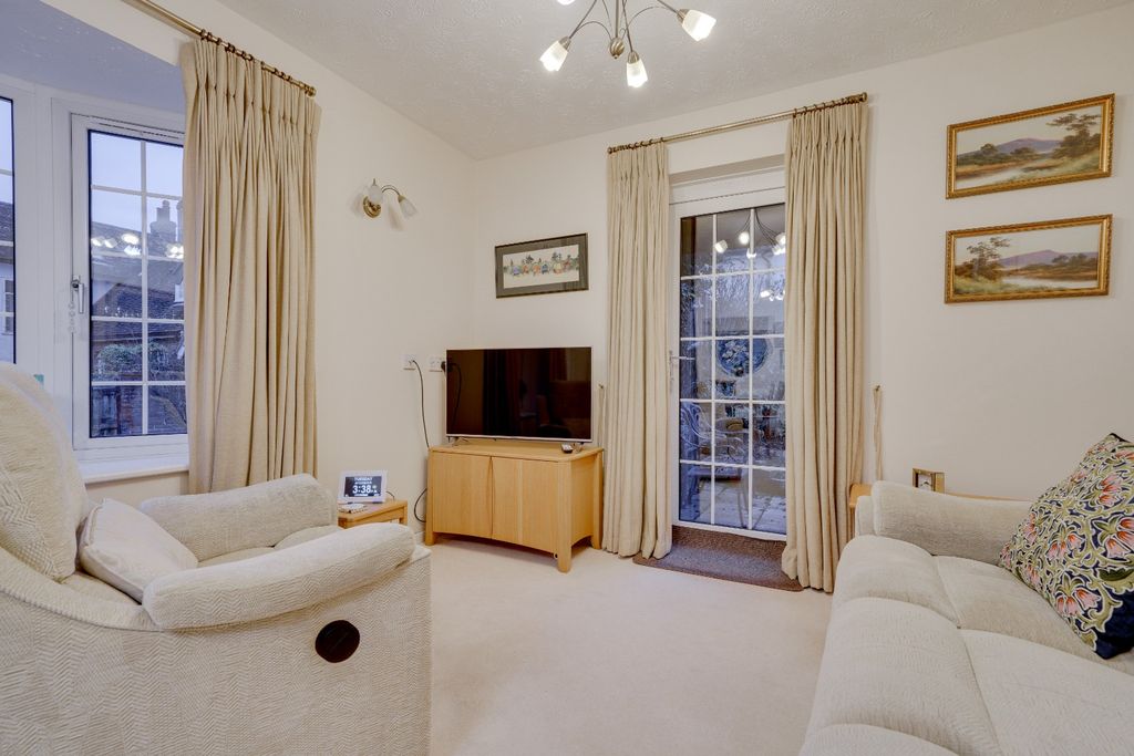 Property photo 3 of 12 4785013