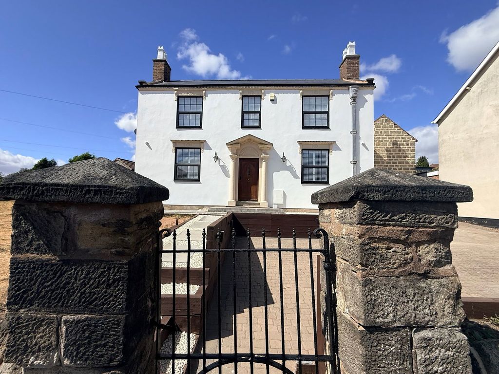 Property photo 1 of 30