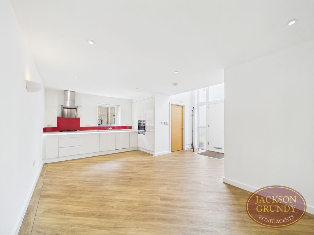 Property photo 3 of 16 The Headlands