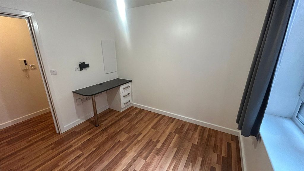 Property photo 2 of 4 Picture No. 09