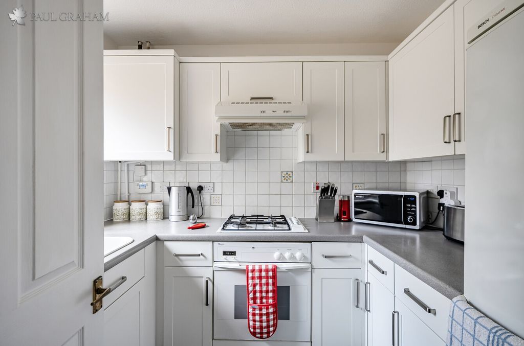 Property photo 3 of 15 5Ad98A80-B005-4Cb6-A16A-14479c48Df33