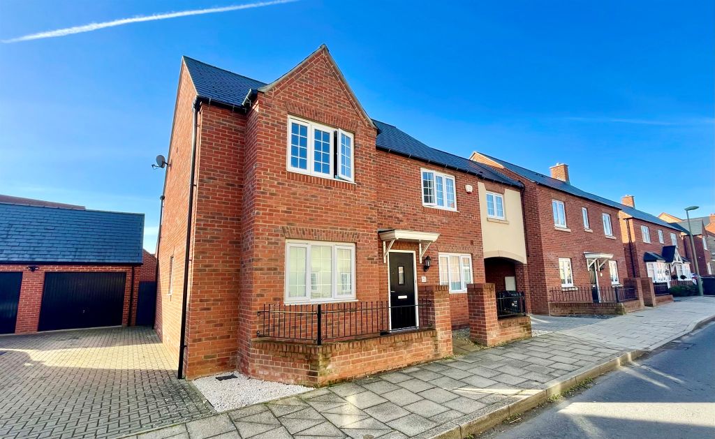 Property photo 1 of 24