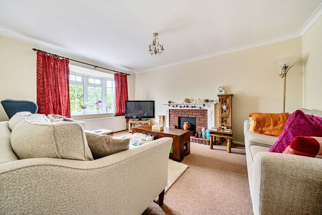 Property photo 2 of 13