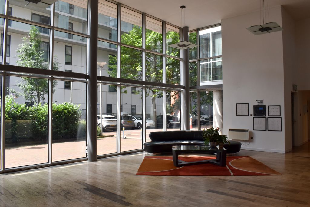 Property photo 1 of 11 Reception1