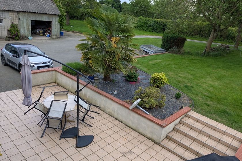 Property photo 2 of 18