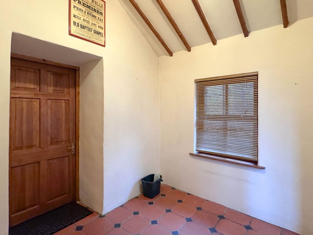 Property photo 3 of 30