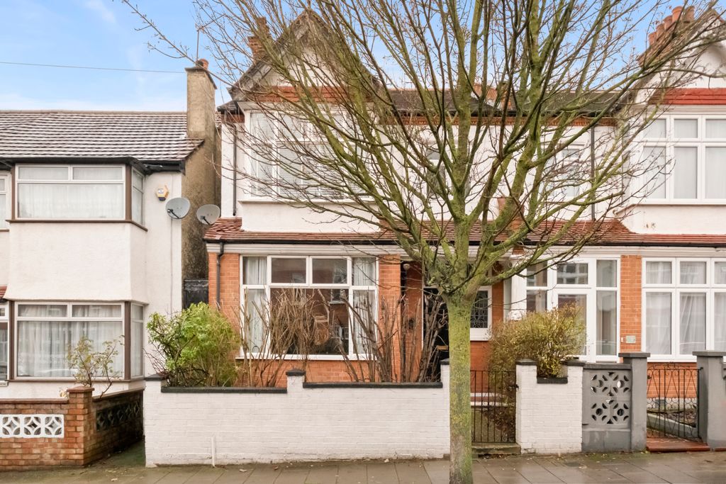 Property photo 2 of 16 Picture No. 23