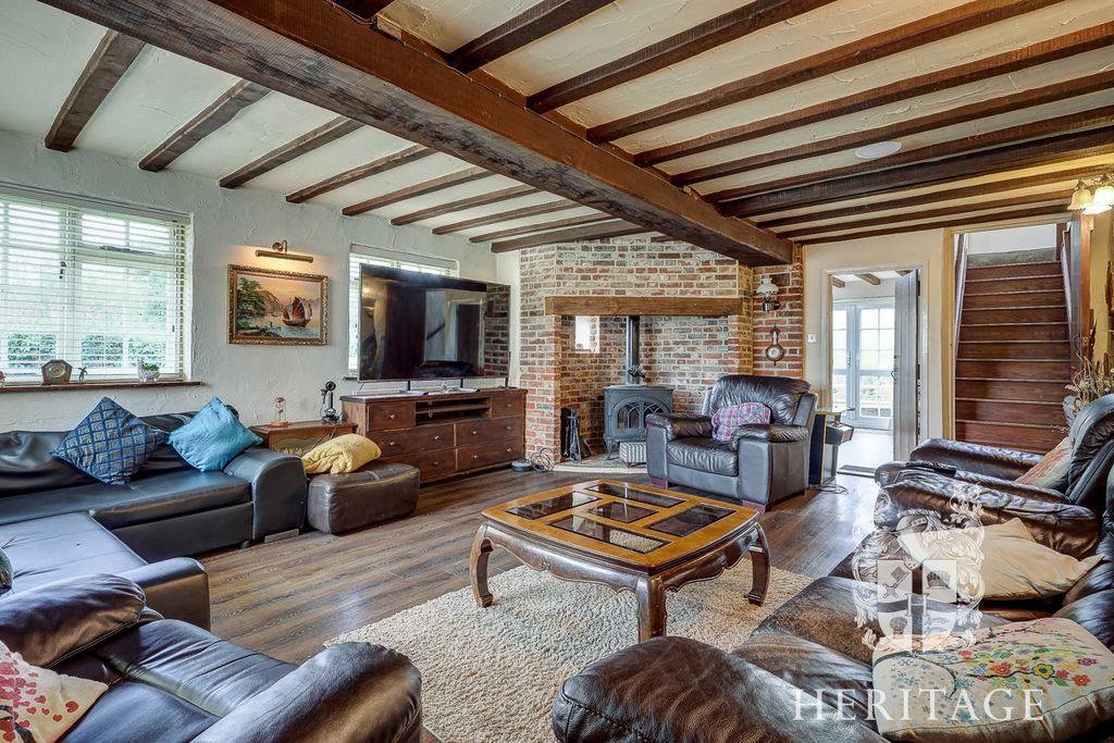 Property photo 3 of 39 Picture No. 25