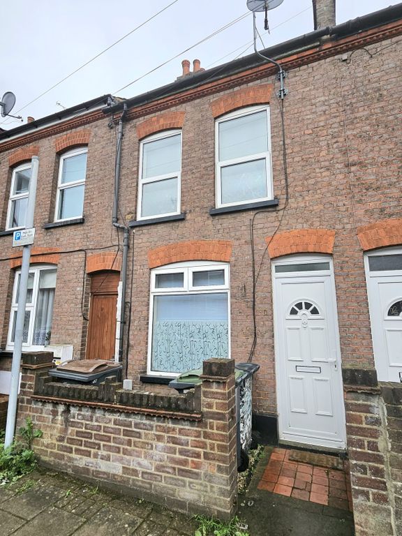 Property photo 1 of 11 Fully Refurbished 3-Bedroom Mid-Terrace Home On Reginald Street