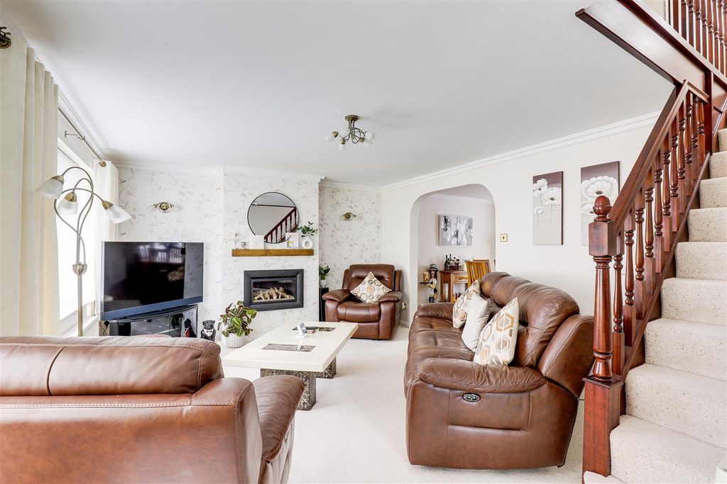 Property photo 2 of 24 Img_6348-Img_6352.Jpg