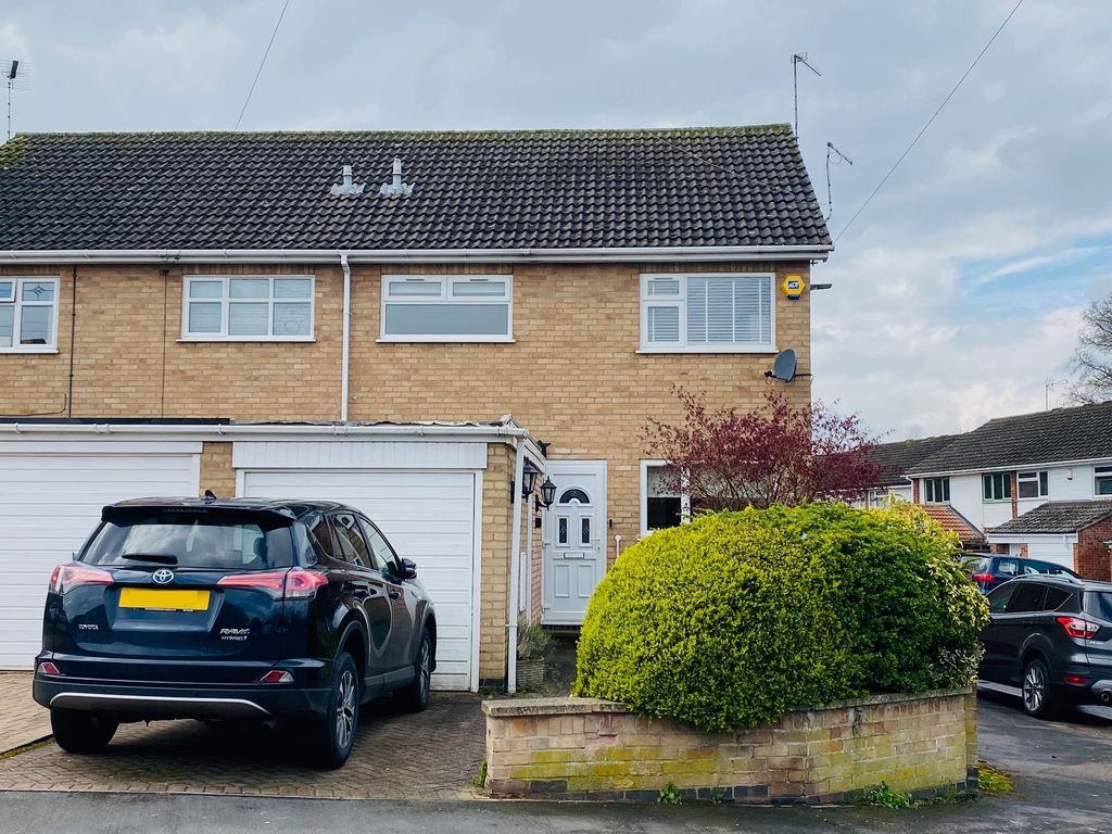 Property photo 1 of 12