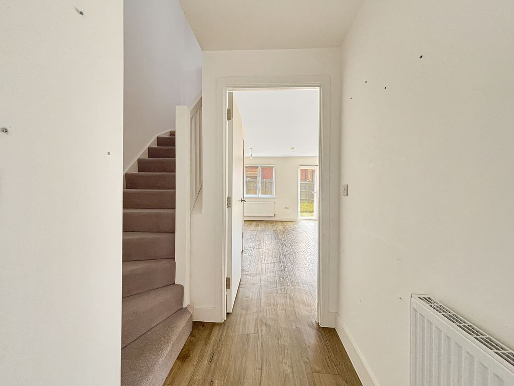 Property photo 2 of 23 3Abf7E5c52Fc91Bd83F2Ed5d007478Bff06256Ef