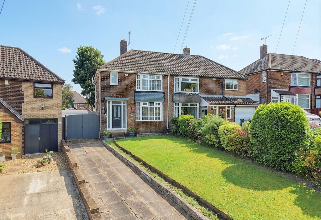Property photo 1 of 30
