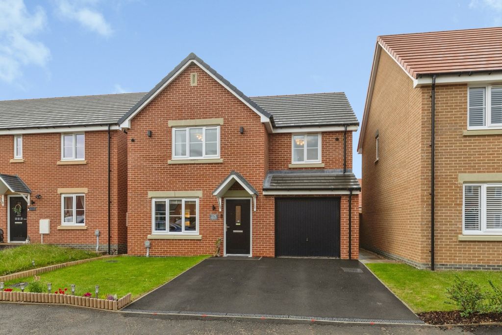 Property photo 1 of 23 Pbox-Img.Jpg