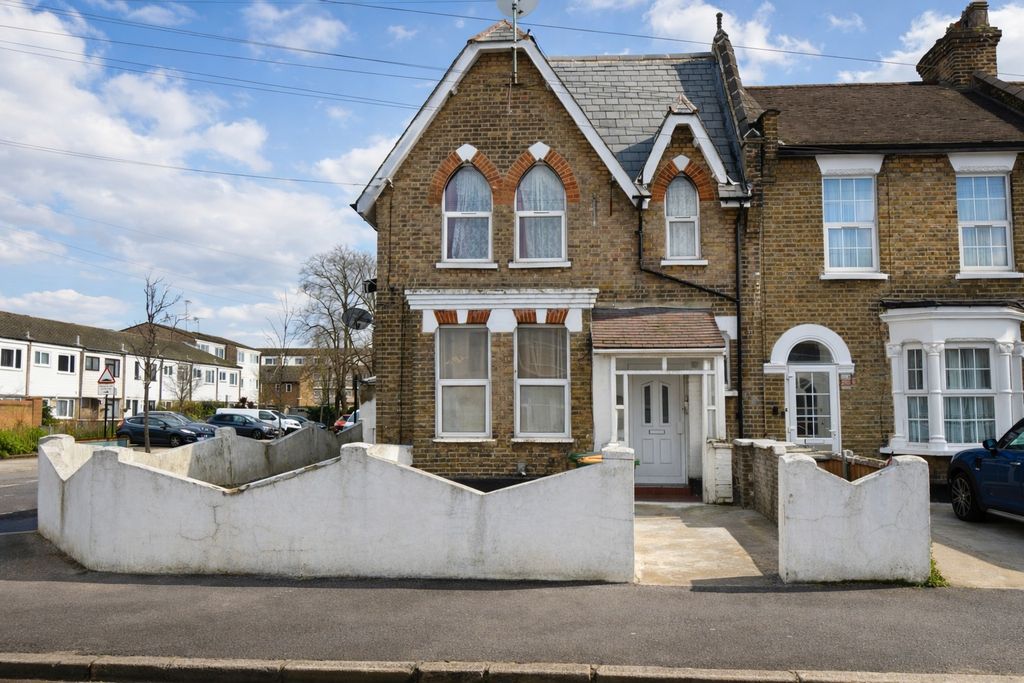 Property photo 1 of 9 4933360