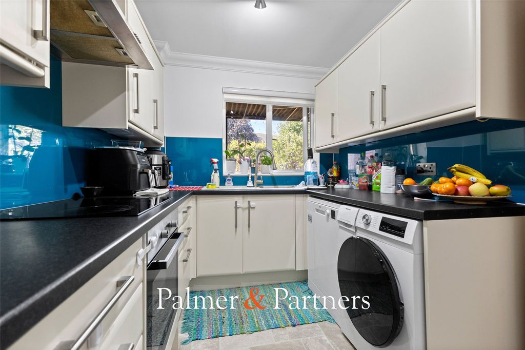 Property photo 3 of 25 Picture No. 22