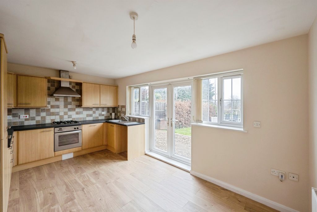 Property photo 2 of 23