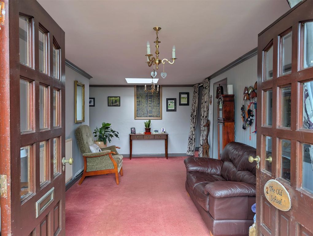 Property photo 2 of 22