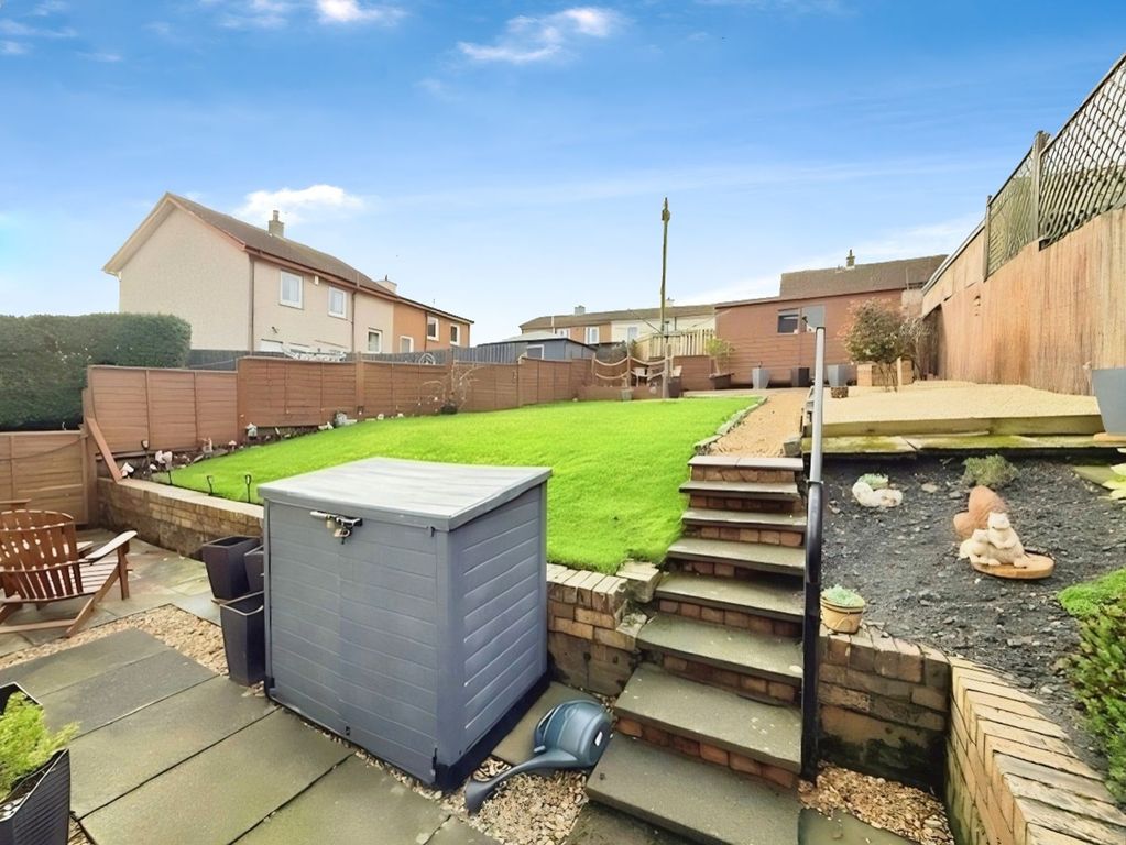 Property photo 2 of 26