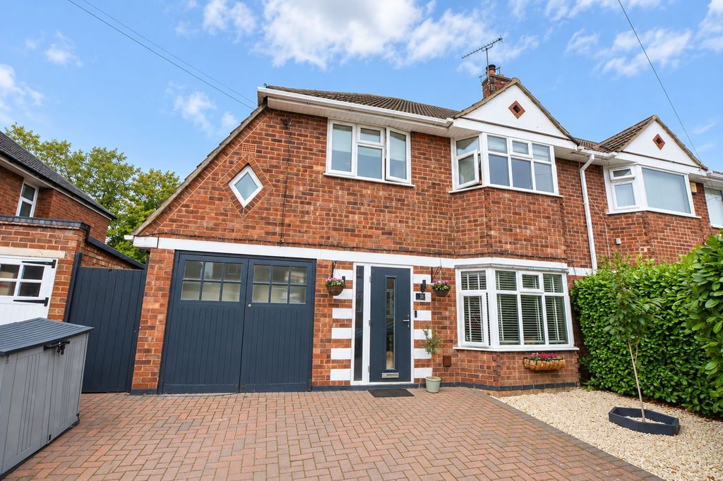 Property photo 1 of 29