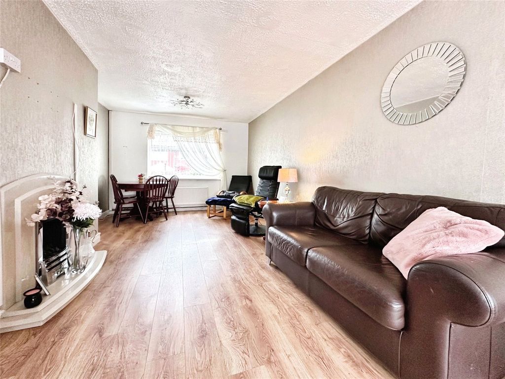 Property photo 3 of 15 Picture No. 14