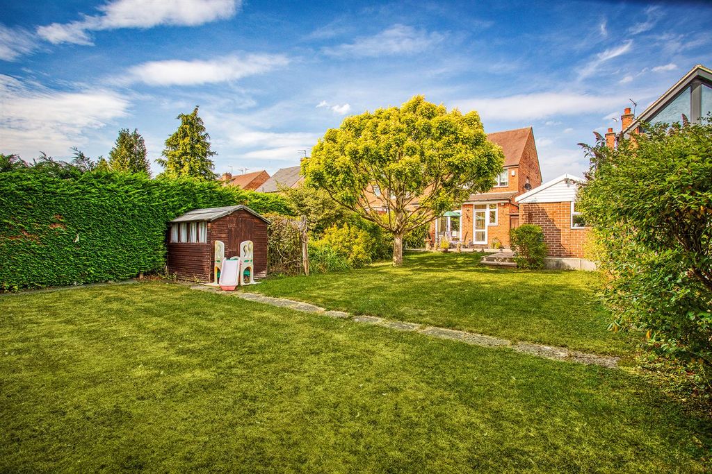 Property photo 2 of 12