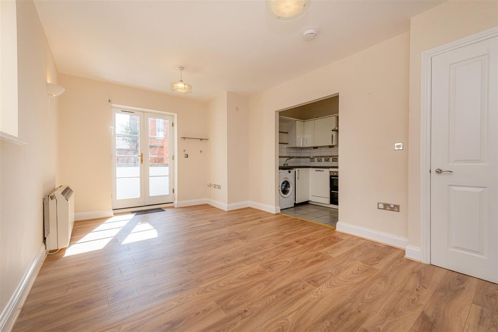Property photo 2 of 11 Reception Room