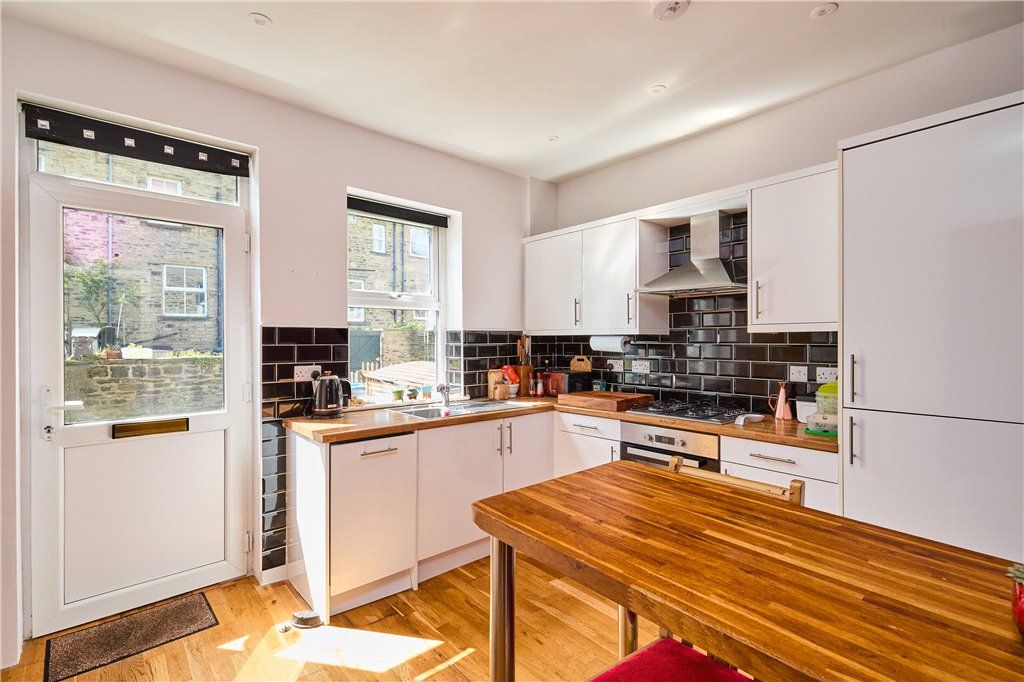 Property photo 2 of 13 Kitchen