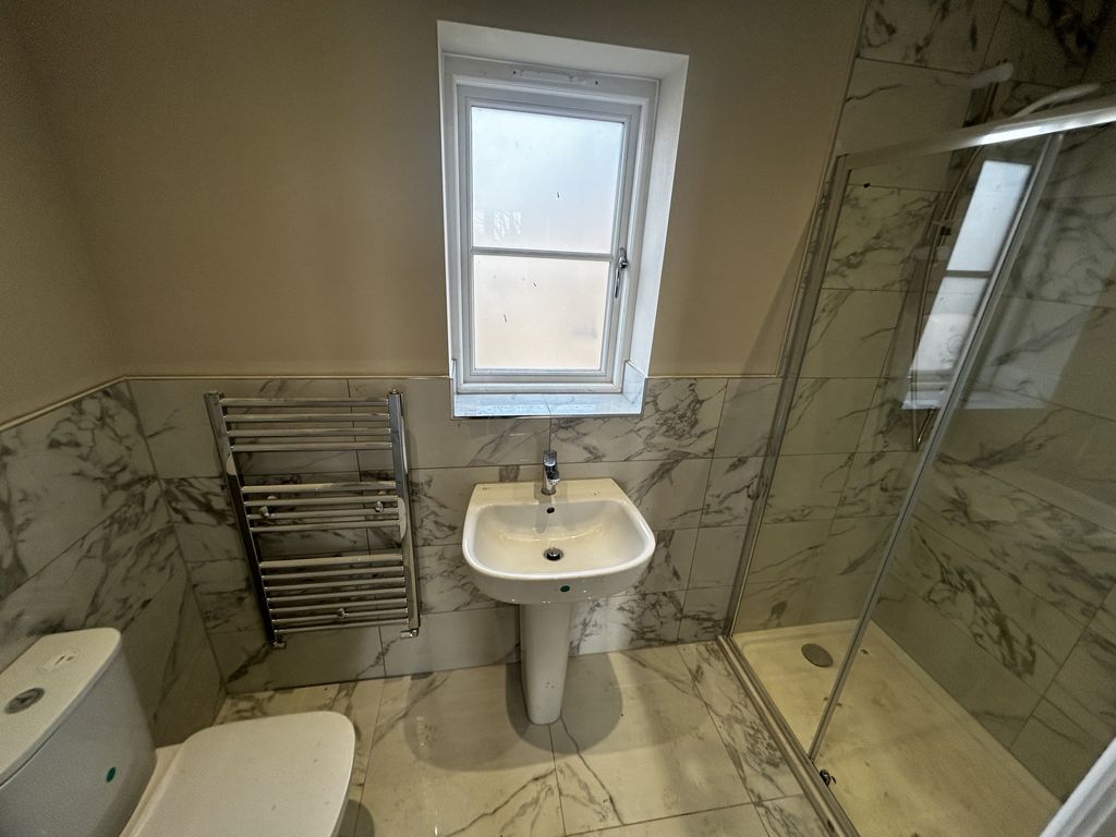 Property photo 3 of 3