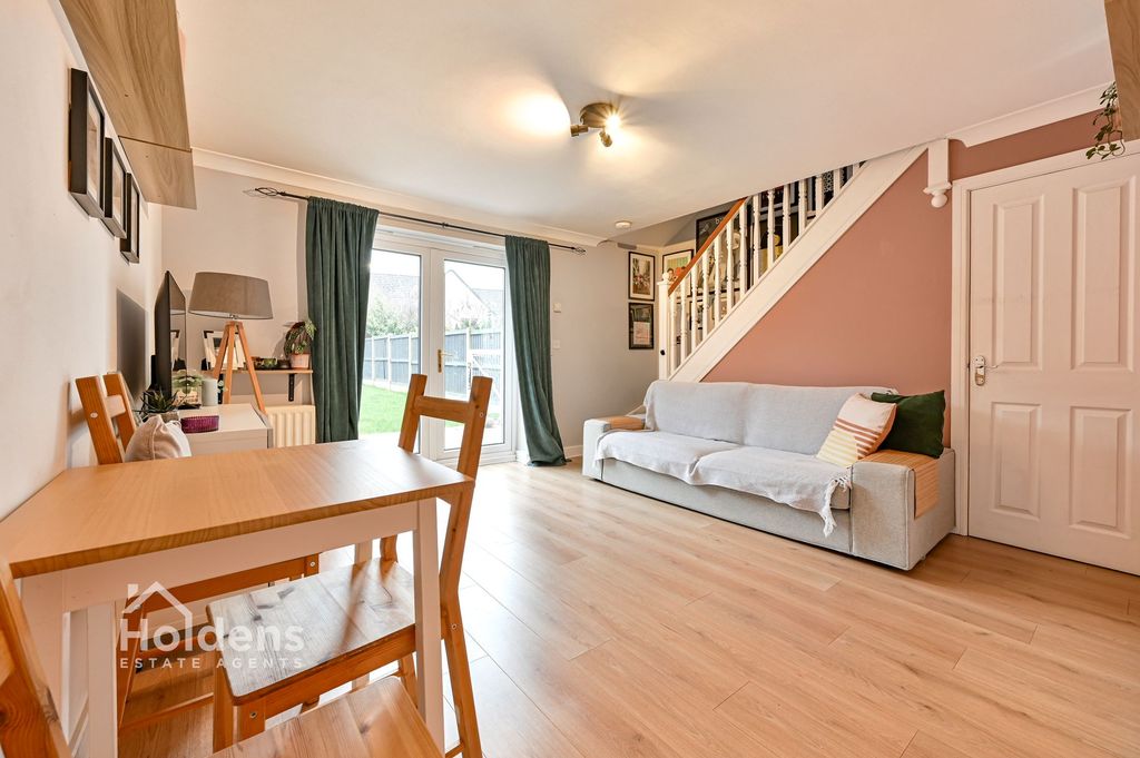 Property photo 2 of 16