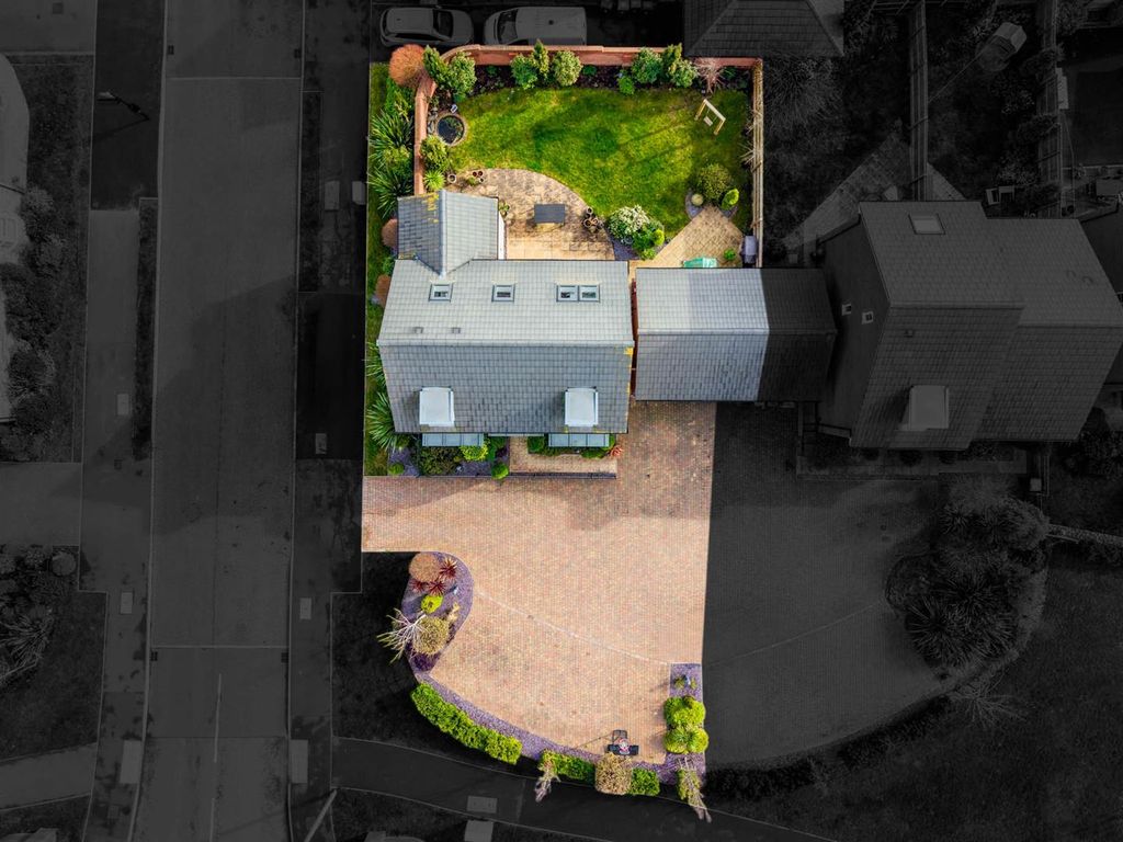 Property photo 2 of 34 6 Dunsmore Avenue-7.Jpg