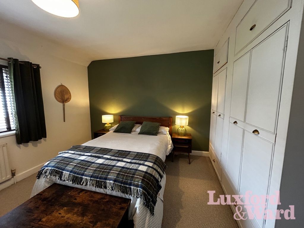Property photo 2 of 11 Bedroom 1