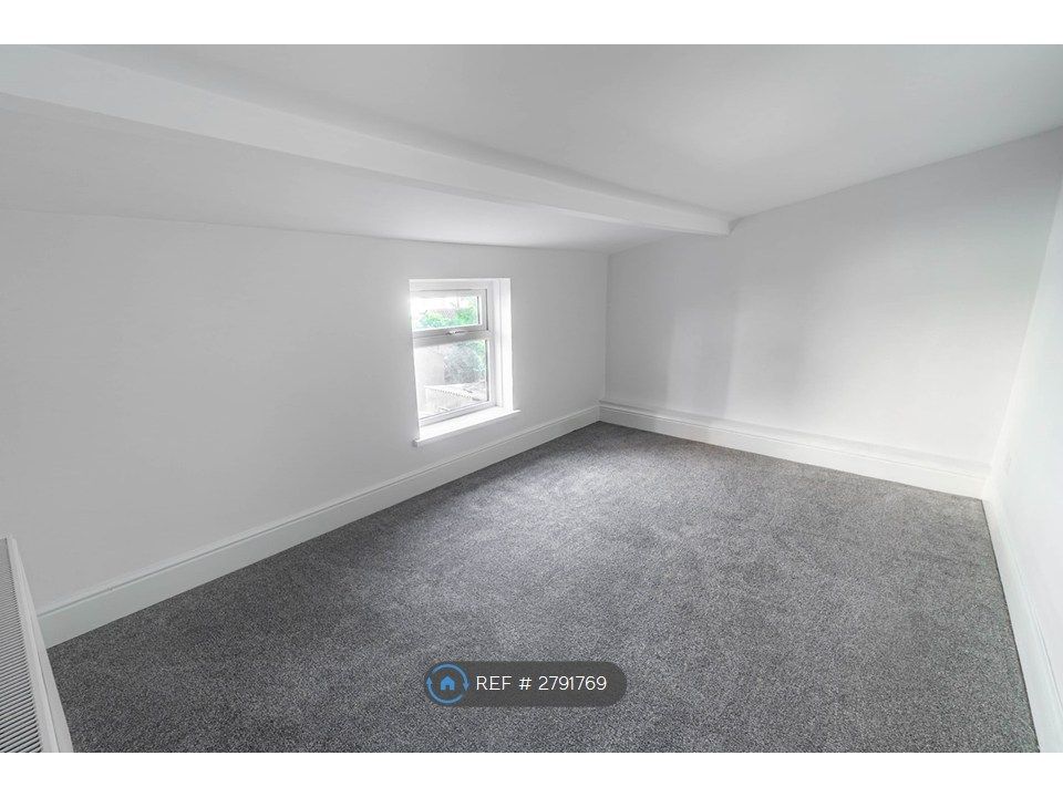 Property photo 2 of 29