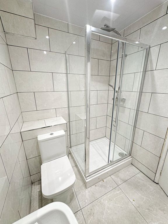 Property photo 3 of 10 Picture No. 05