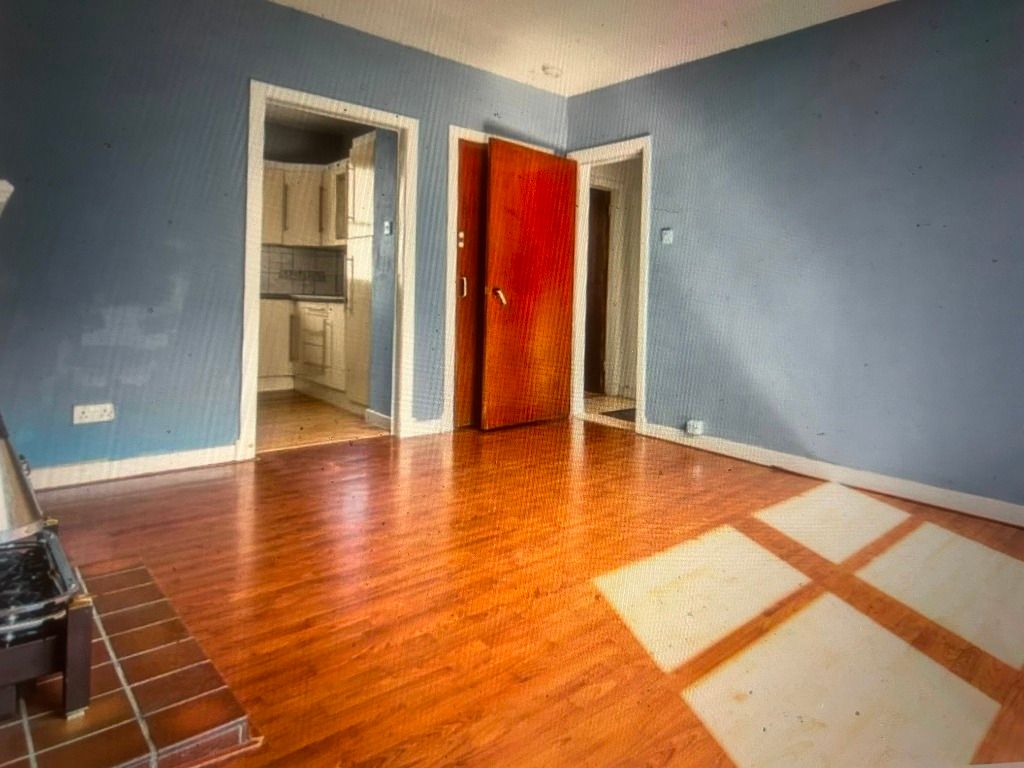 Property photo 3 of 13 Photo 3