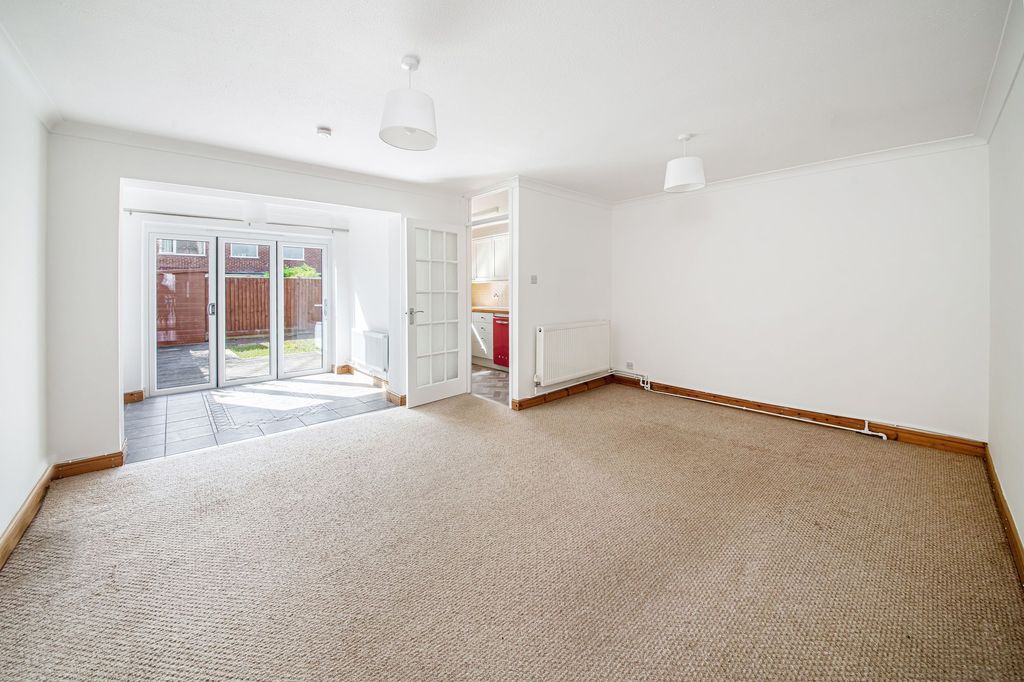 Property photo 3 of 18