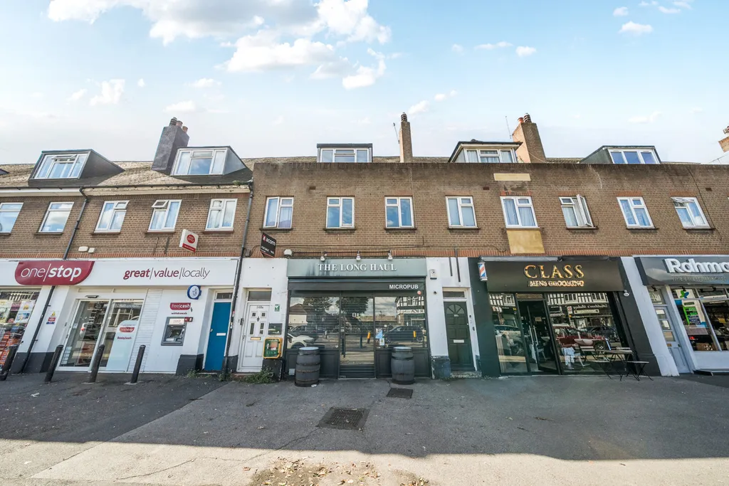 Apartment in Bexleyheath, Upper Belvedere - View 3