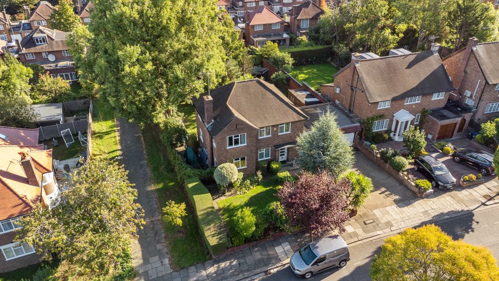 Property photo 2 of 18 External